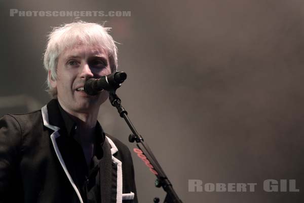 FRANZ FERDINAND - 2017-08-25 - SAINT CLOUD - Domaine National - Grande Scene - 